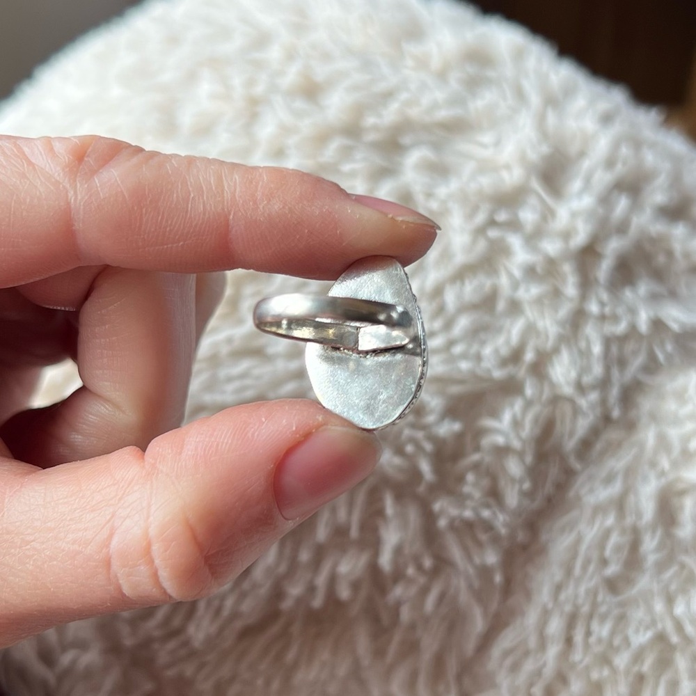 Silver Cowrie Shell Ring - Picture 5 of 8